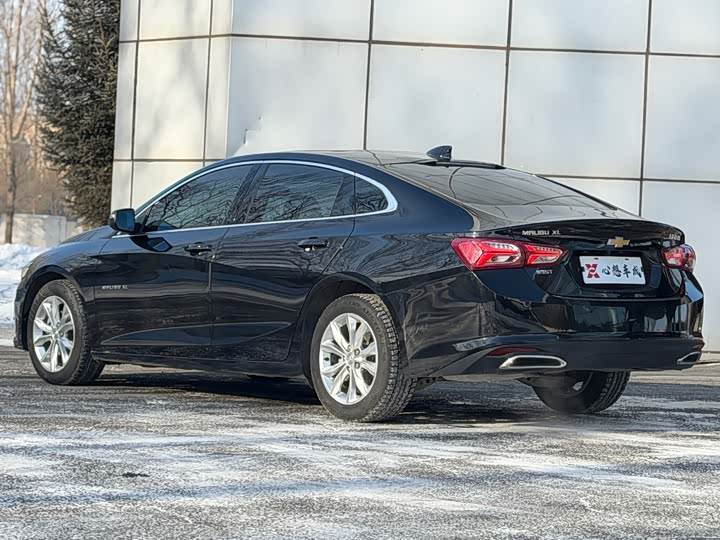 Фото 4 - Chevrolet Malibu XL