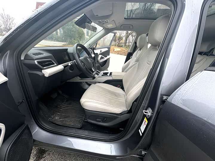 Фото 4 - BYD Yuan Up