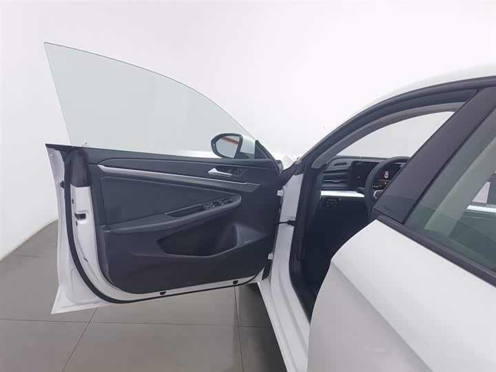 Фото 8 - Volkswagen Lamando L