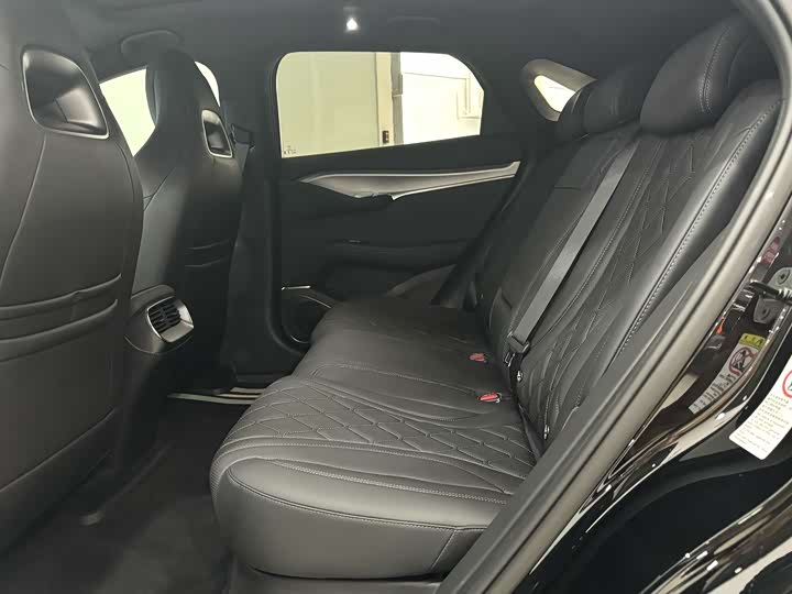 Фото 9 - BYD Sea Lion 07 EV