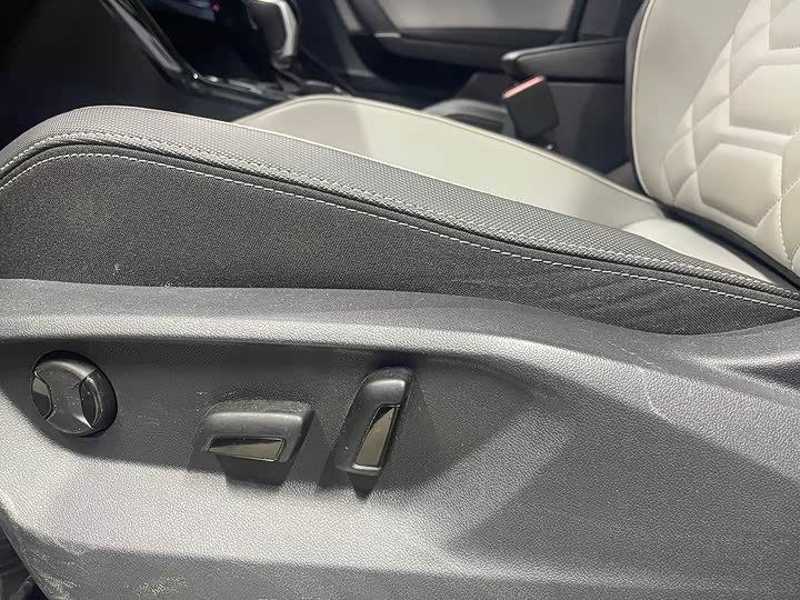 Фото 8 - Volkswagen Tayron