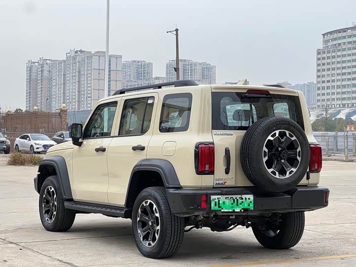 Фото 3 - Tank 300 Hybrid