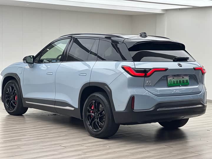 Фото 8 - Nio ES6