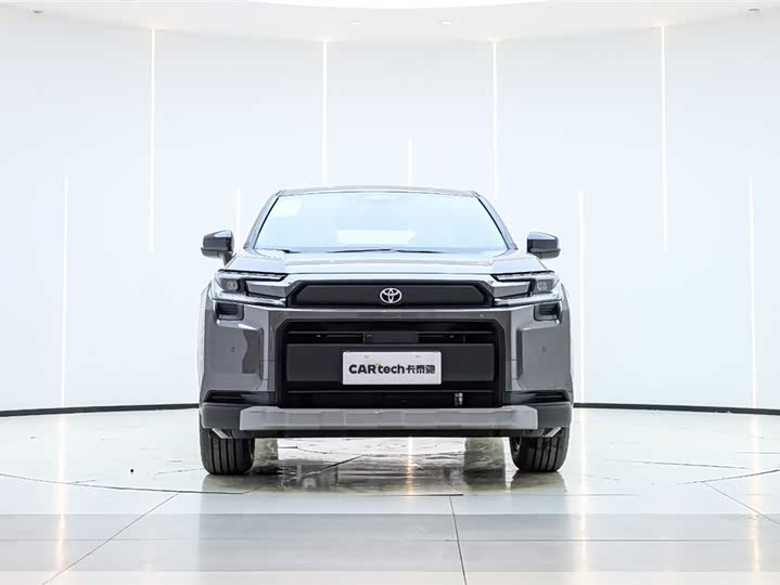 Фото 6 - Toyota RAV4