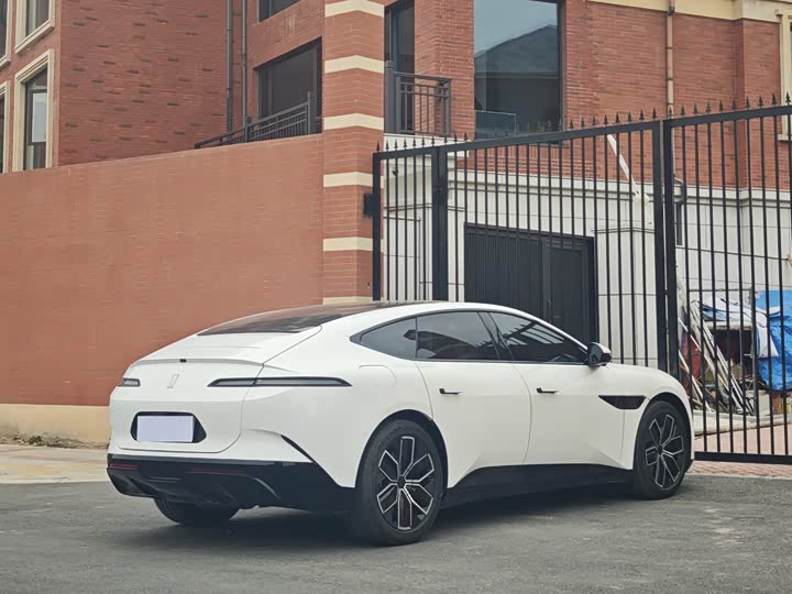 Фото 7 - Avatr 12