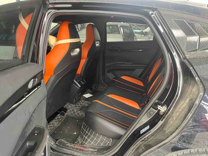 Photo 5 - Changan UNI-V