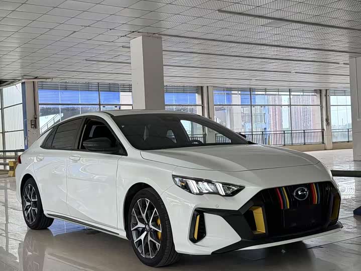 Фото 2 - GAC Trumpchi Empow R