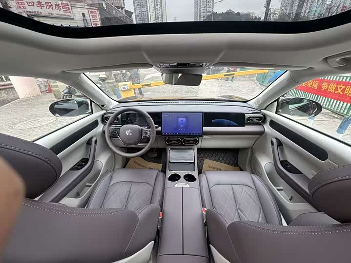 Фото 9 - Leapmotor C11