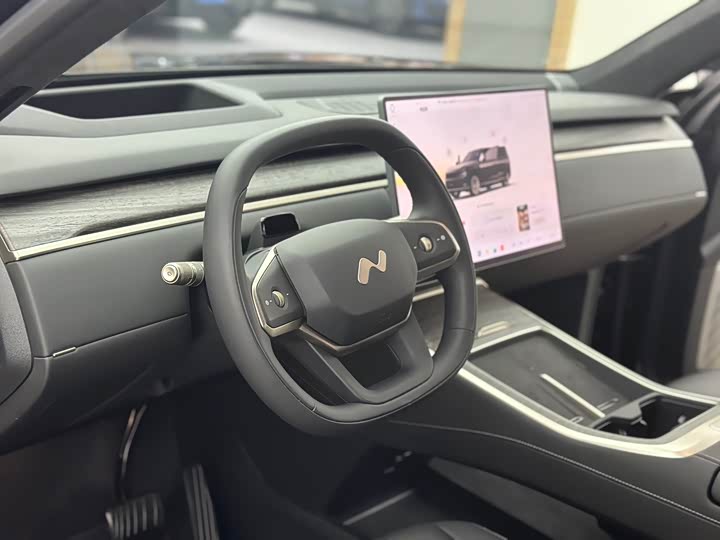 Фото 9 - Nio Onvo L90