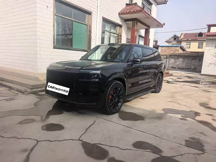 Фото 1 - Zeekr 9X