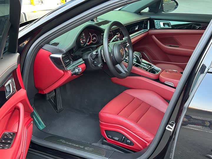 Фото 6 - Porsche Panamera