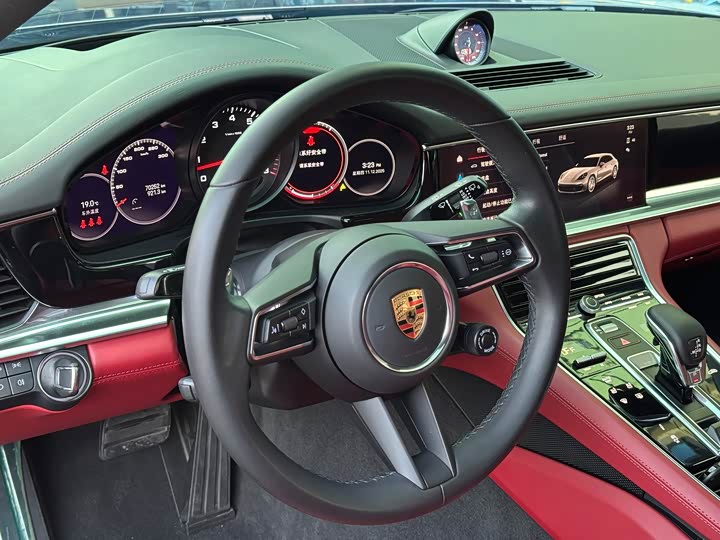 Фото 7 - Porsche Panamera