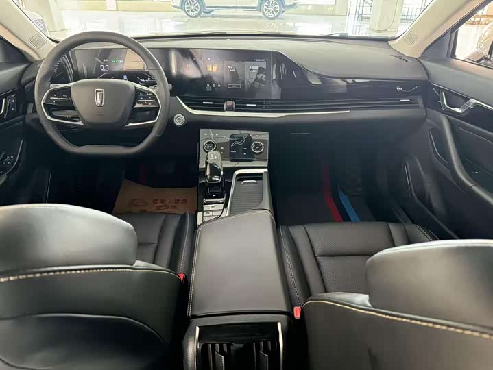 Фото 5 - Bestune B70