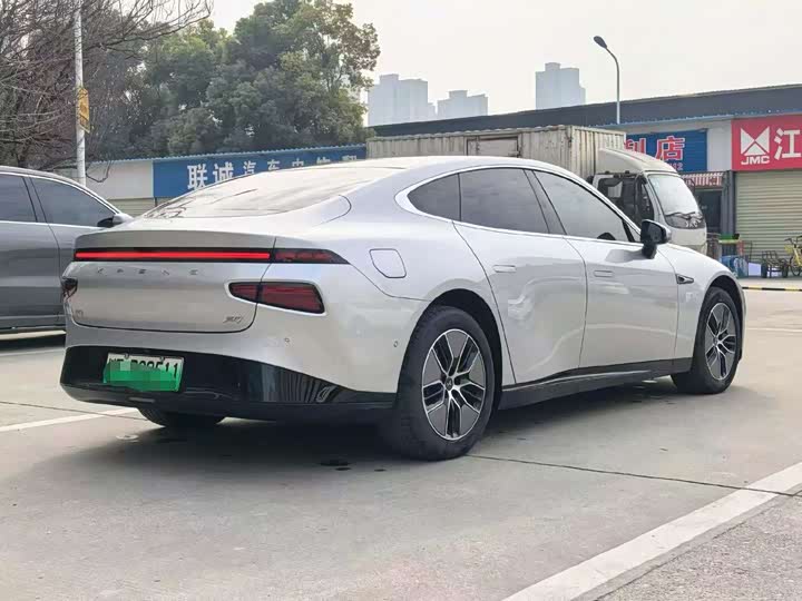 Фото 4 - XPeng P7