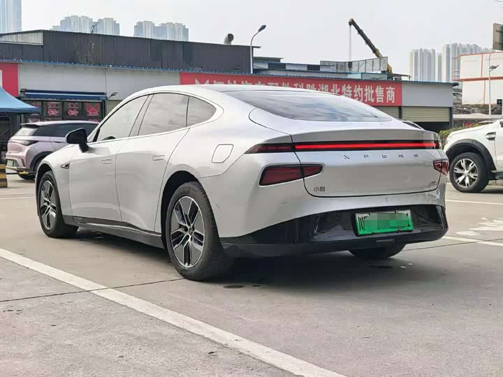 Фото 6 - XPeng P7
