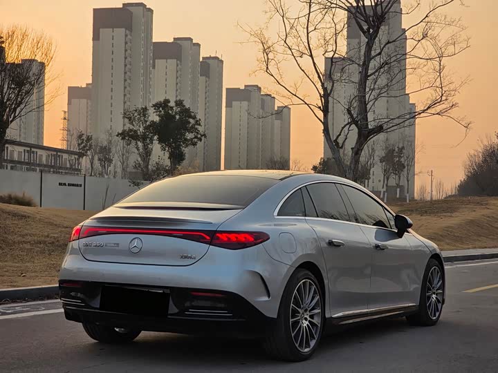 Фото 6 - Mercedes-Benz EQE