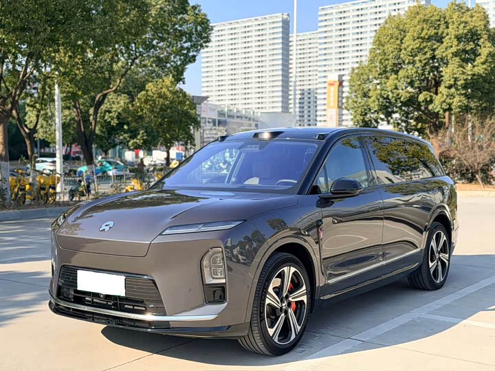 Фото 1 - Nio ES8
