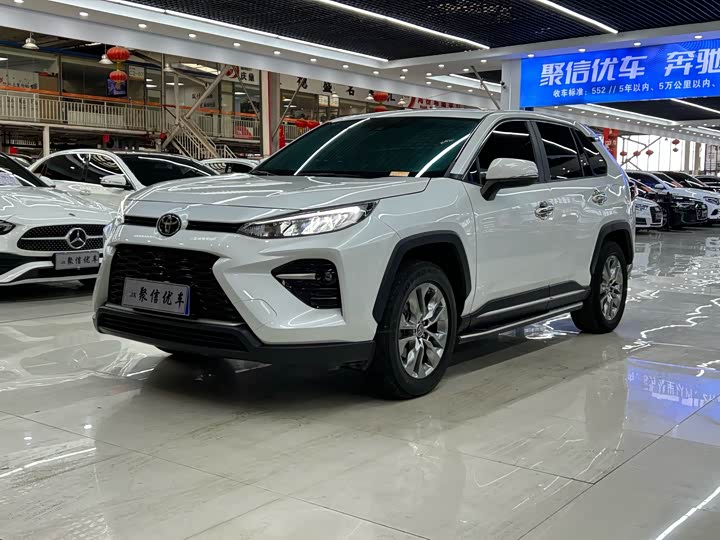 Фото 2 - Toyota Wildlander