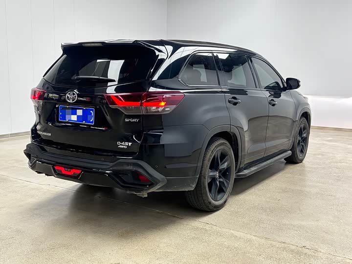 Фото 5 - Toyota Highlander