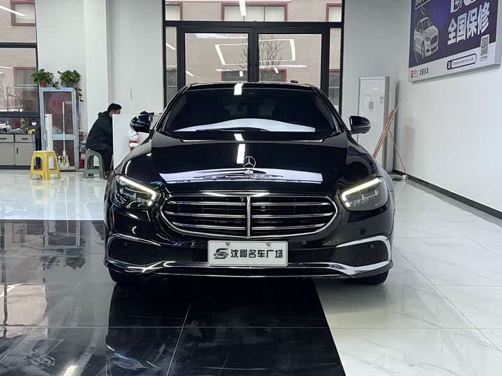 Photo 2 - Mercedes-Benz E-Class