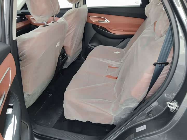 Фото 7 - Changan CS75