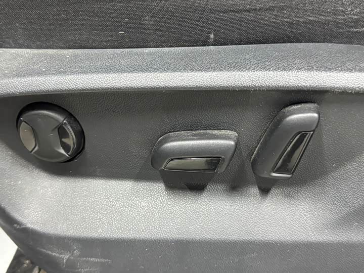 Фото 8 - Volkswagen Tayron