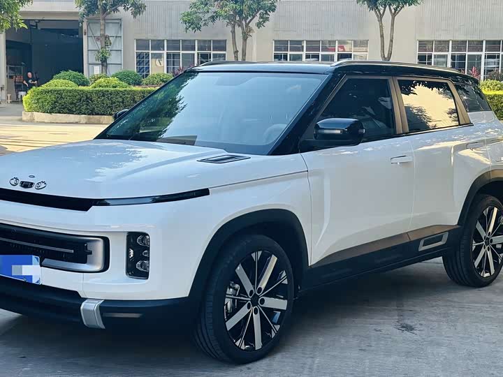 Фото 1 - Geely Icon