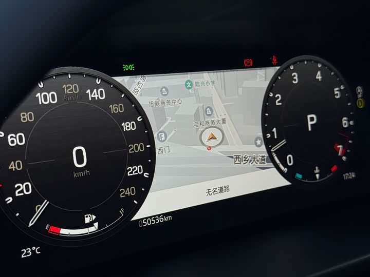 Фото 8 - Land Rover Defender