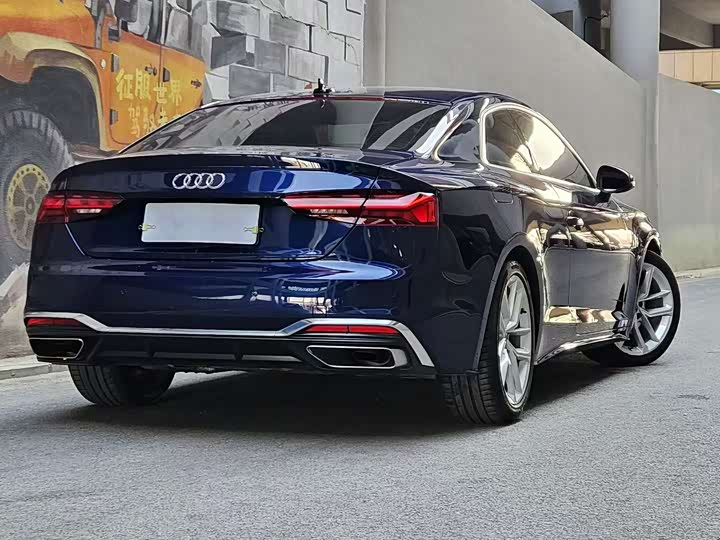 Фото 2 - Audi A5