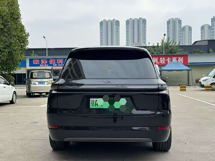 Фото 8 - LiXiang L9