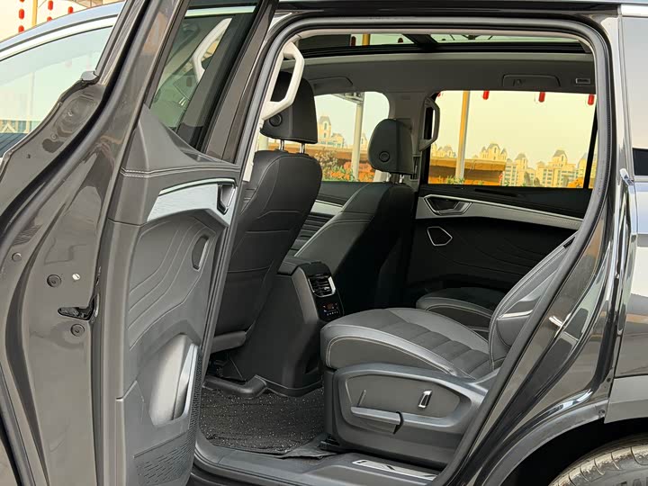 Фото 8 - Volkswagen Talagon