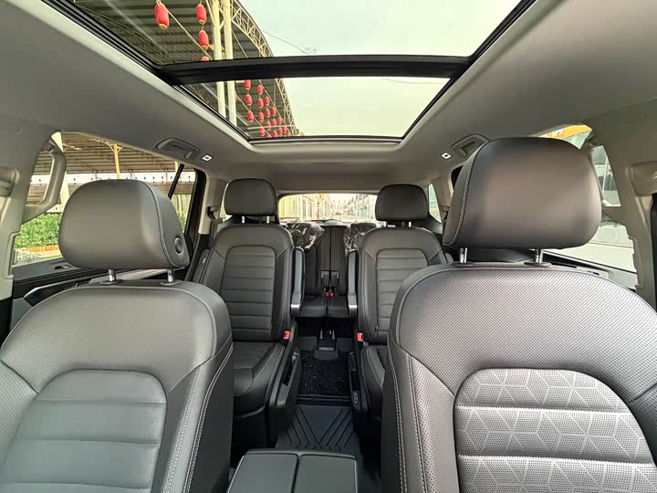 Фото 9 - Volkswagen Talagon