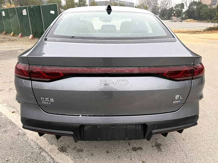 Фото 8 - BYD Qin L