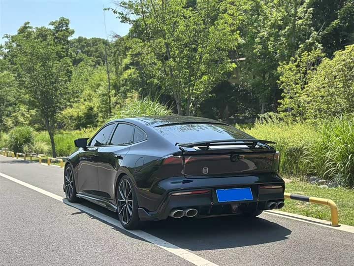 Фото 4 - Changan UNI-V