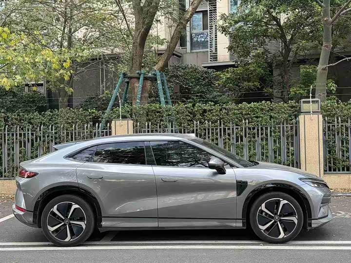 Фото 4 - BYD Song L