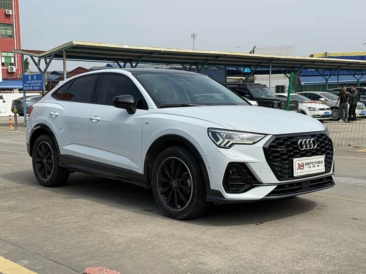 Фото 3 - Audi Q3 Sportback