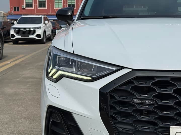 Фото 4 - Audi Q3 Sportback