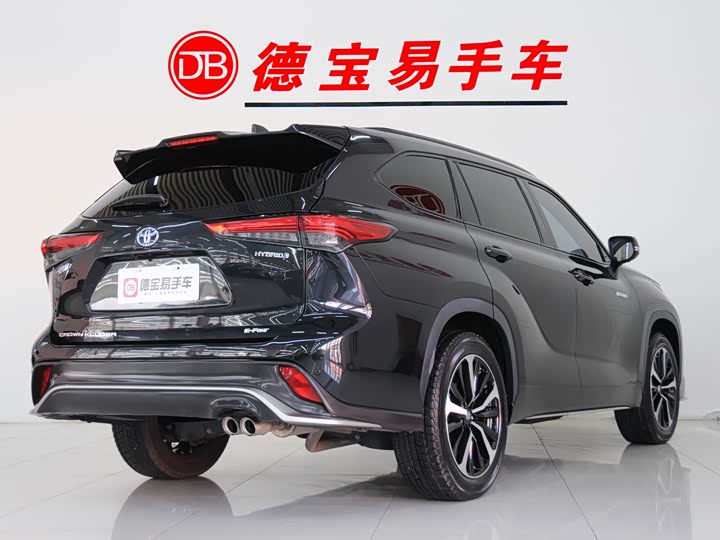 Фото 4 - Toyota Crown Kluger