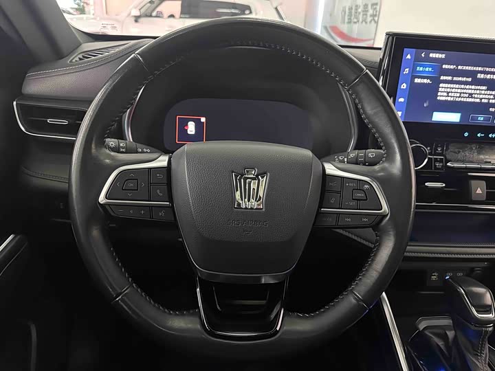 Фото 9 - Toyota Crown Kluger