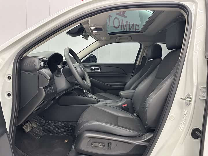 Фото 4 - Honda Vezel