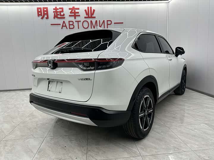 Фото 7 - Honda Vezel