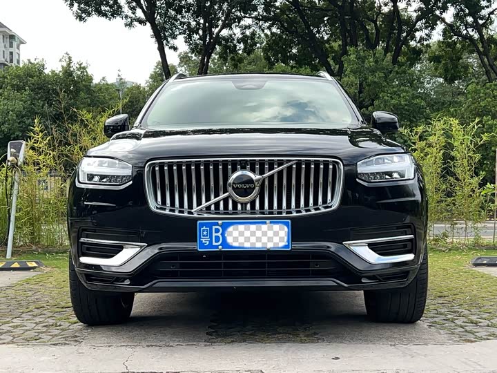 Фото 2 - Volvo XC90