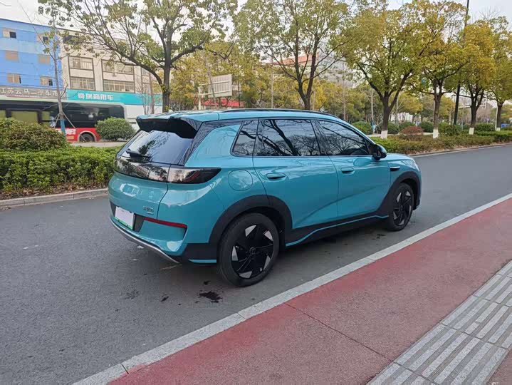 Фото 4 - BYD Sea Lion 05 EV