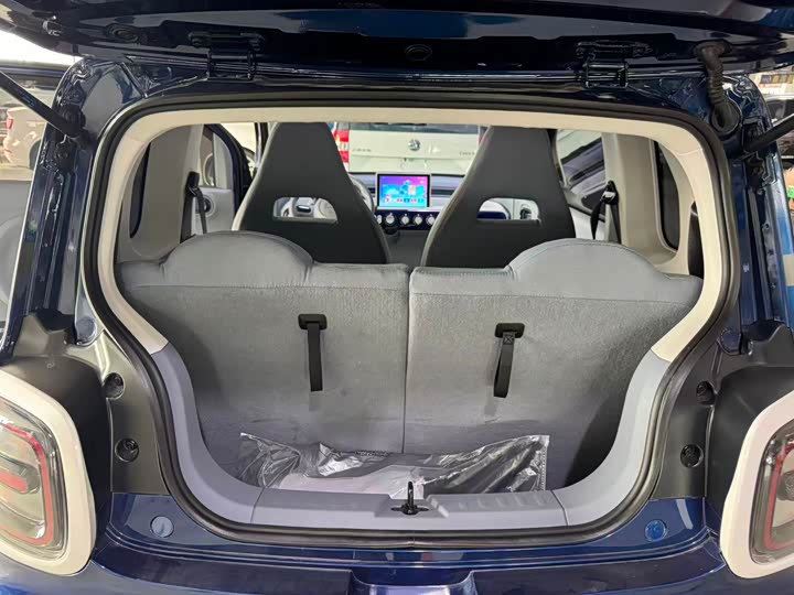 Фото 9 - Bestune Pony