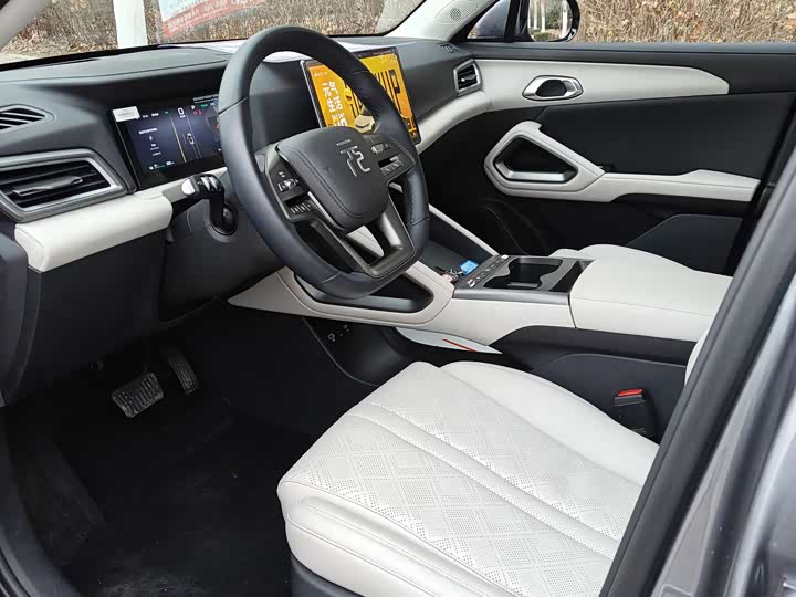 Фото 4 - BYD Yuan Up