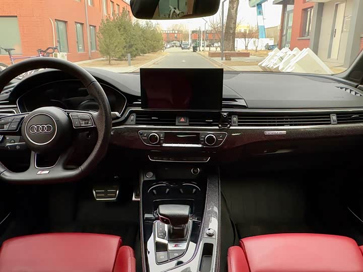 Фото 8 - Audi S4