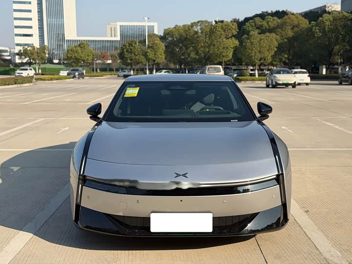 Фото 3 - XPeng P7