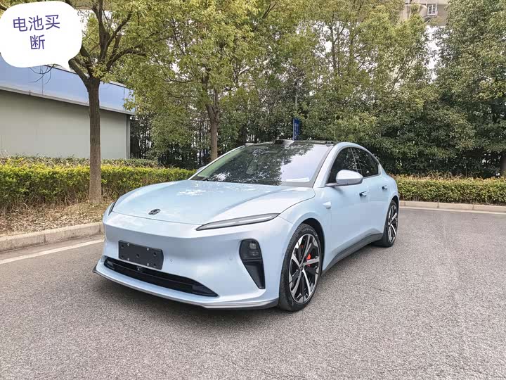 Фото 1 - Nio ET5