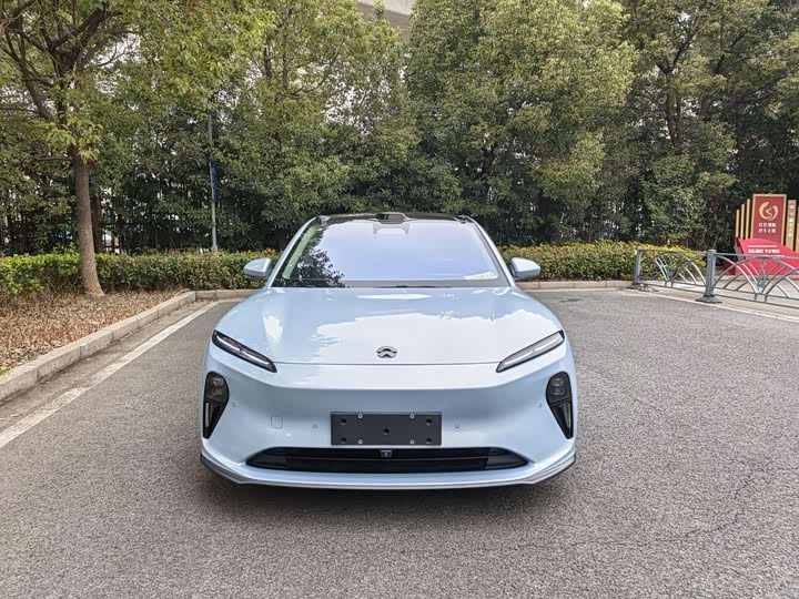 Фото 2 - Nio ET5