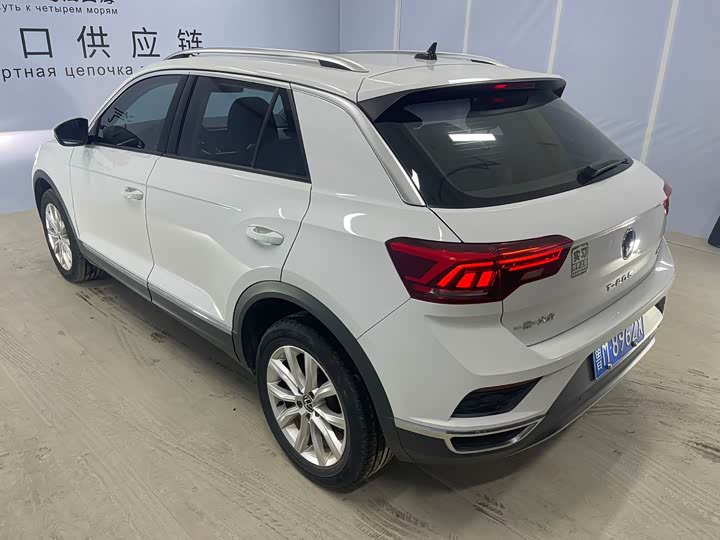 Фото 6 - Volkswagen T-Roc